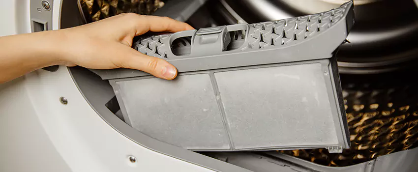 Signs Of A Clogged Dryer Lint Trap in Hanford, California